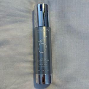 ZO Skin Retinol Skin Brightener .5% 1.7 oz Exp 9/25
New without Box